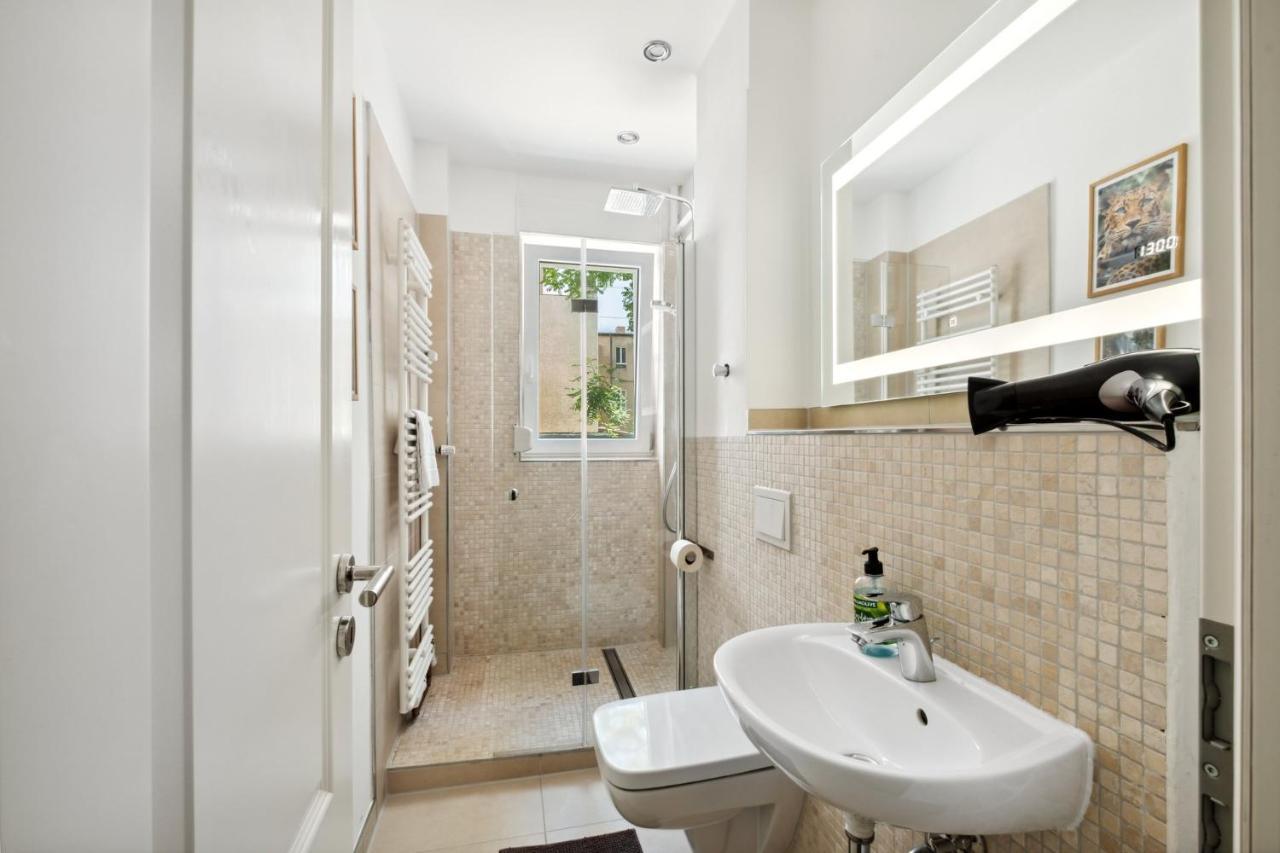 Arbio I Cozy Apartment Near Ku'Damm With Parking Berlin Exterior photo